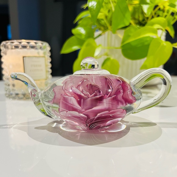 NEW Hand Blown Glass Teapot Shaped Paperweight With Pink Flower Inside - Picture 1 of 5